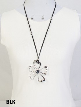 Hollow Flower Pendant Necklace & Sphere Earrings Set